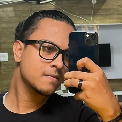 मृत्युंजय 🧿 profile