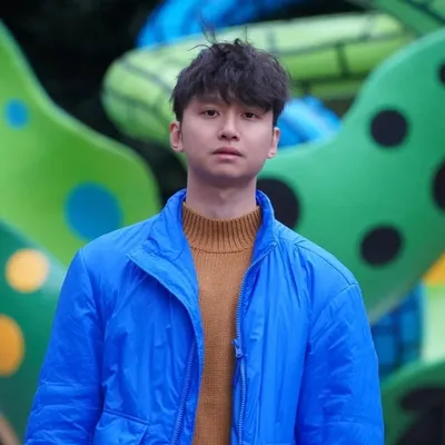 Khiun Lok profile
