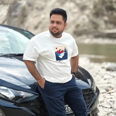 Mayank Rampal profile