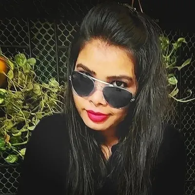 Anita Saroj profile