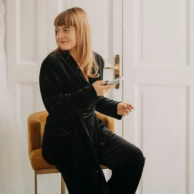 Annita Lazzaro profile