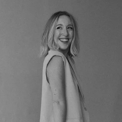 LINDSEY ROMAN profile