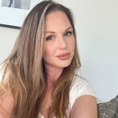 Lynn White profile