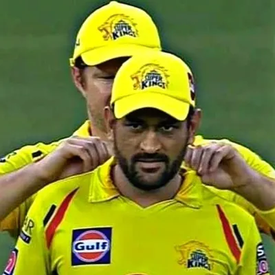 MS Dhoni profile