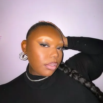 Leah Anderson profile