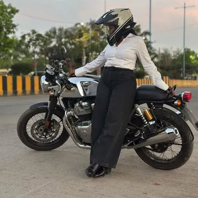 MSBIKEGIRL 🦅 profile