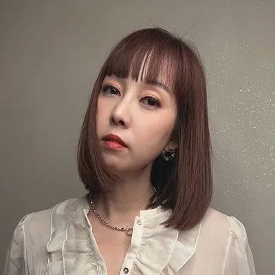 Cathryn Lee profile