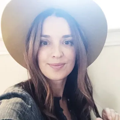 lindsay {stetson} thompson profile