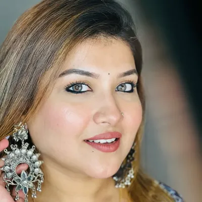 Mua Sayani Roy profile
