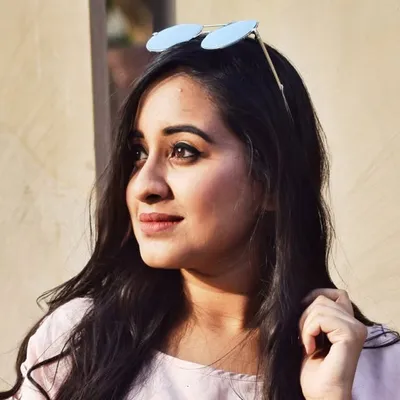 Shraddha Anand | Makeup Artist profile