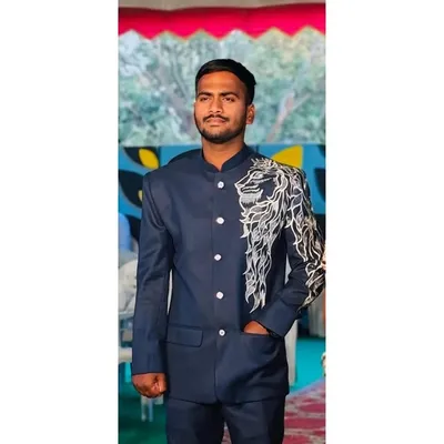 PRADEEP MUDHIRAJ ๐ฑ profile