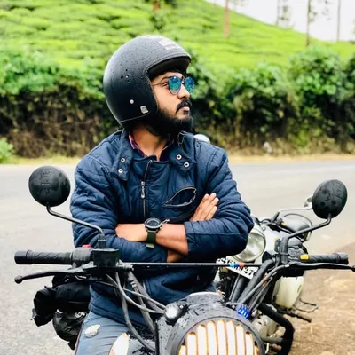 @мυнαммє∂ ѕнαƒу profile