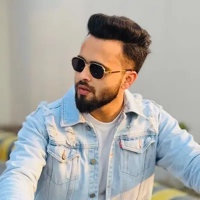 Mujeeb Khan profile