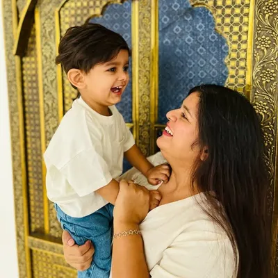 Ayaan & Maahi profile
