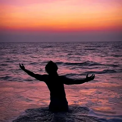 Muneez | travel content creator profile