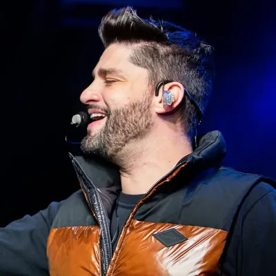 Munhoz profile
