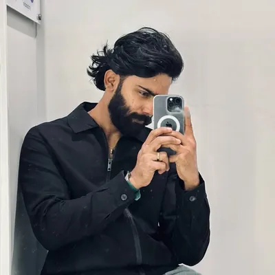 منور profile