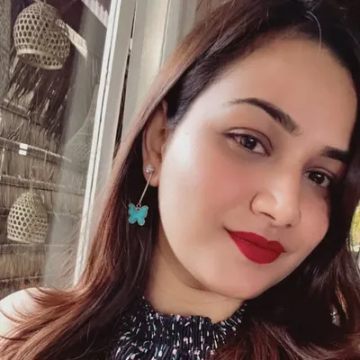Muskan Pathak - Creator | Podcaster | Anchor ✨ profile