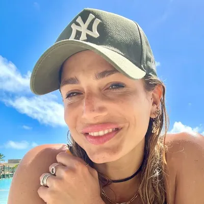 MEME CASTRO profile