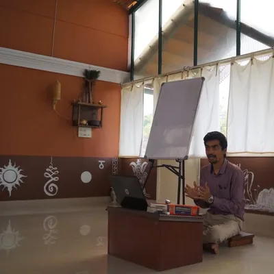 Akhilesh Mv profile