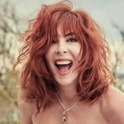 Mylène Farmer profile