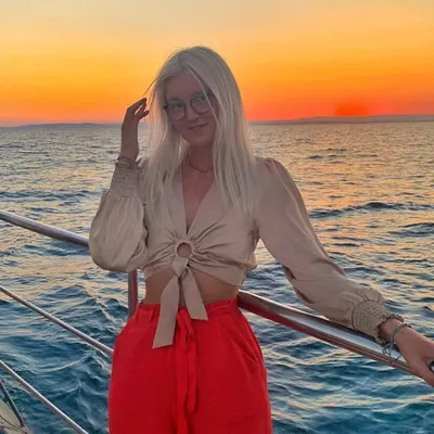 🌟 мүℓèηε вяεηтσт 🌟 profile