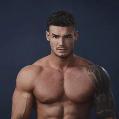 Myles Leask profile