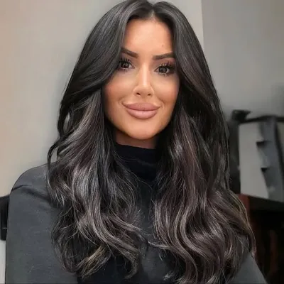 Fashion beauty profile