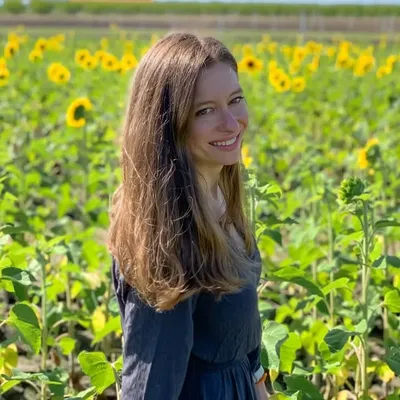 Rochelle 〰️Travel + Lifestyle profile