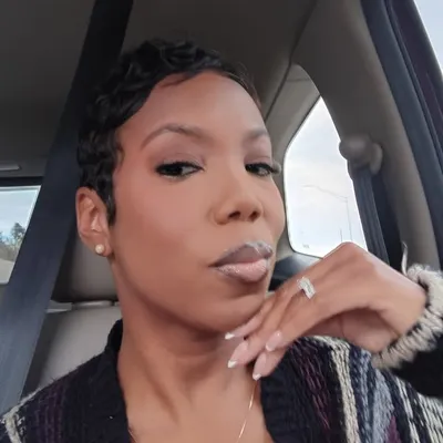 Tiffani G profile