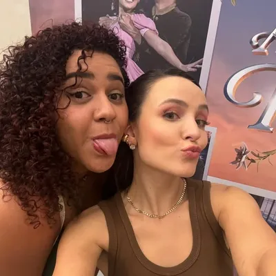 • Fernanda Gomes profile
