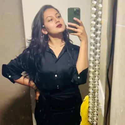 Muskaan (MzWorld) | UGC | Skincare | Fragrance | Beauty 🖤⚡️ profile