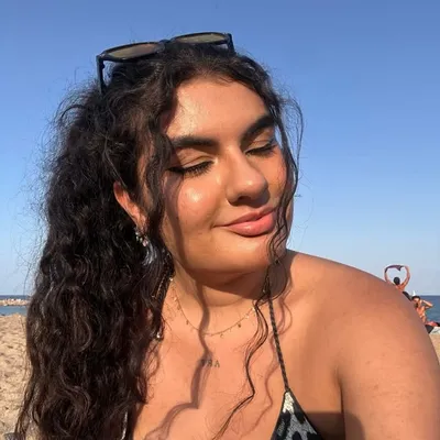 Ana Laura profile