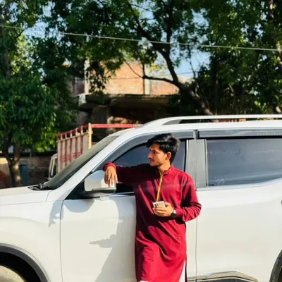 Nadeali Azizi profile