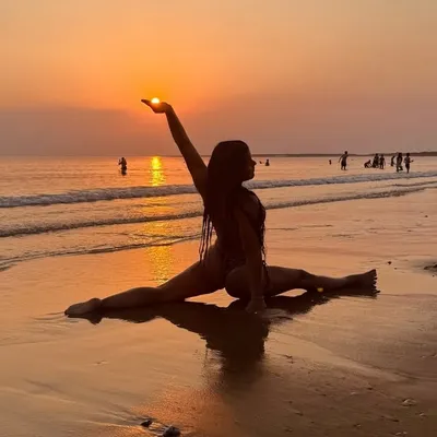♡ Nadège ♡ Embodied Yoga ॐ • Calisthenics Girl profile