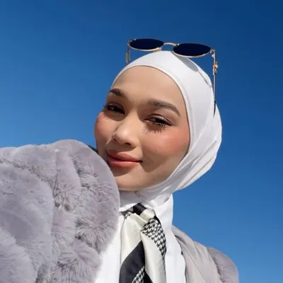 Nadiaazlanshah profile