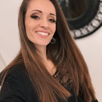 Nadine Hanischlaeger profile