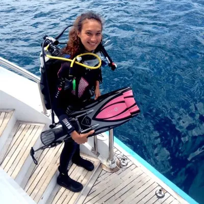 Nadine Chandrawinata profile