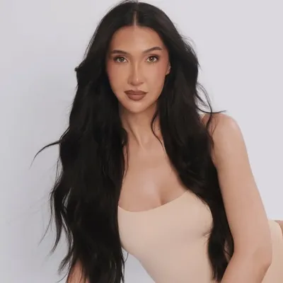 Nadia Peri profile