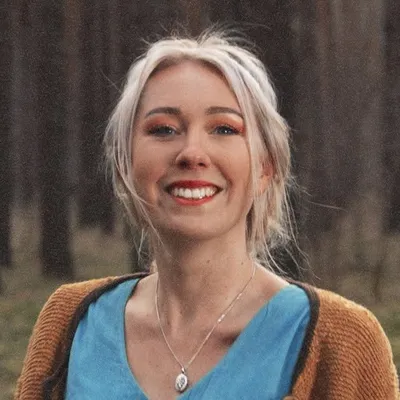 Naemi profile