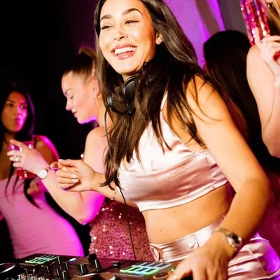 NafthalyRamona ๐ profile