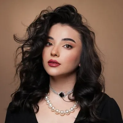 Nahide Babaşlı profile