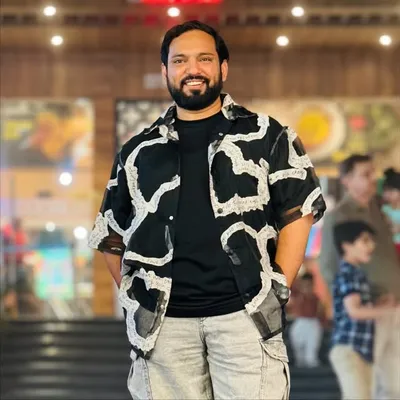 Nail Designer Raghav | Salon & Academy profile