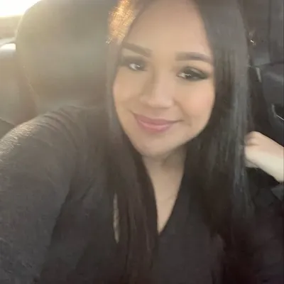 Melanie Lozano profile