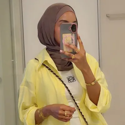N A I M A B U L L É profile