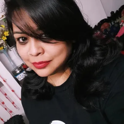 ๐ || Naina || ๐ profile