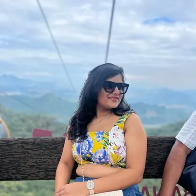 Naina Periwal profile