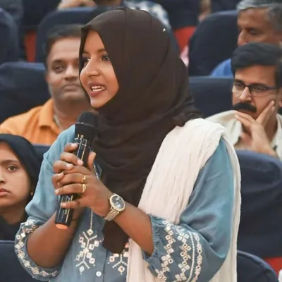 Najma Nazeer profile