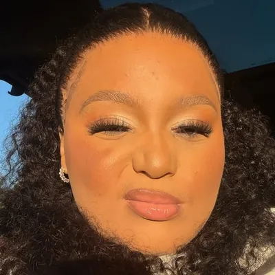 Naledi✨ profile
