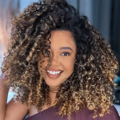 Nanda Chaves | Cachos, Beleza, Looks e Lifestyle Fitness profile